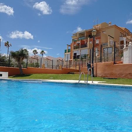 Beach Apartment Манилва Экстерьер фото
